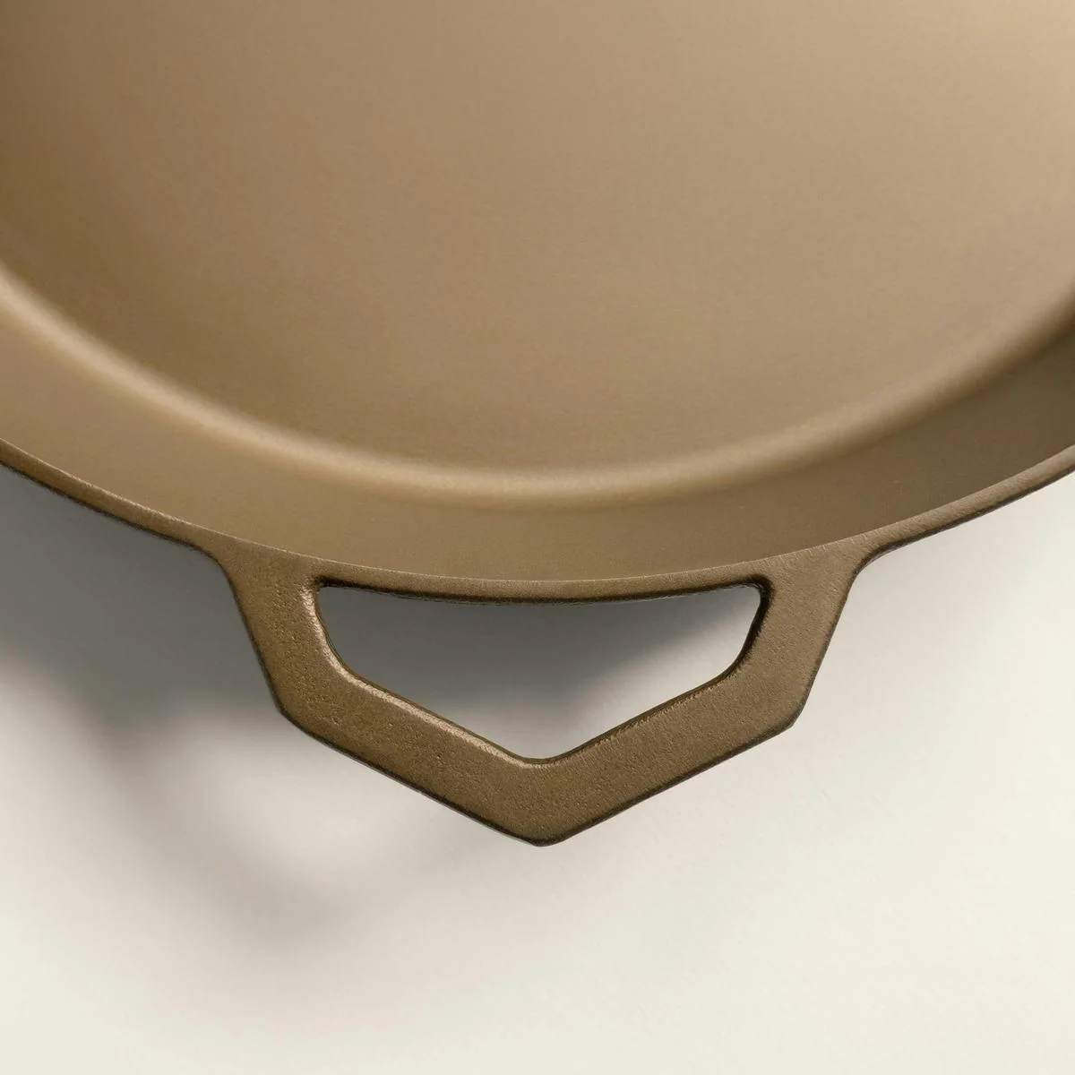 Ironclad Co 36cm Seasoned Cast Iron Grande Legacy Pan - Image 4