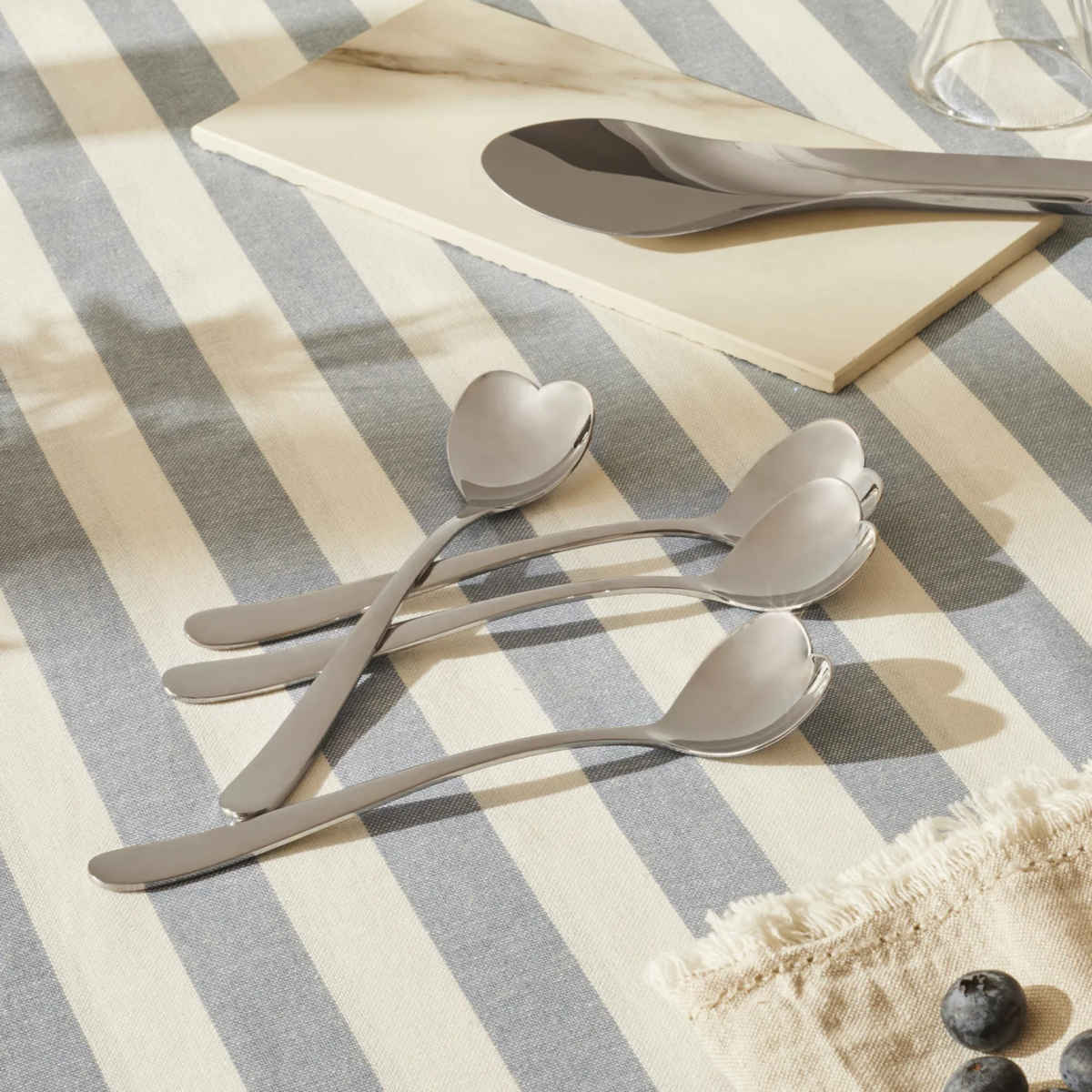 Alessi Big Love Spoons Set of 4 - Image 4