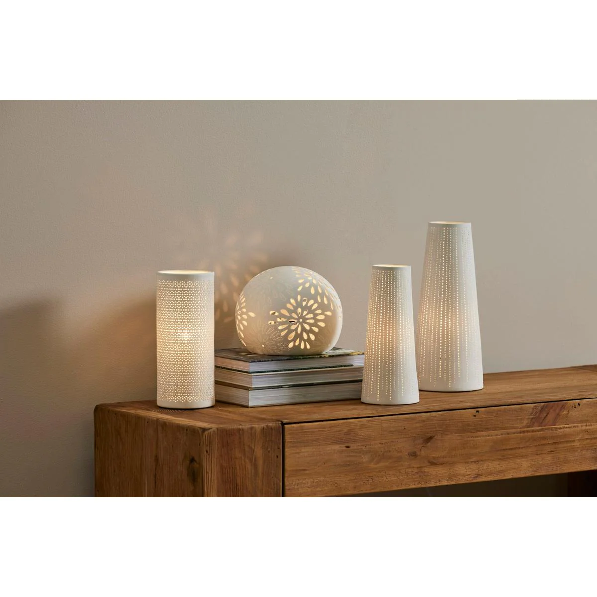 Amalfi Tapered Lamp Cutout White 15x15x35cm - Image 4