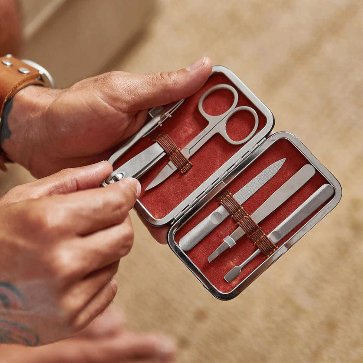 Annabel Trends Leather Look Manicure Set Tan - Image 3