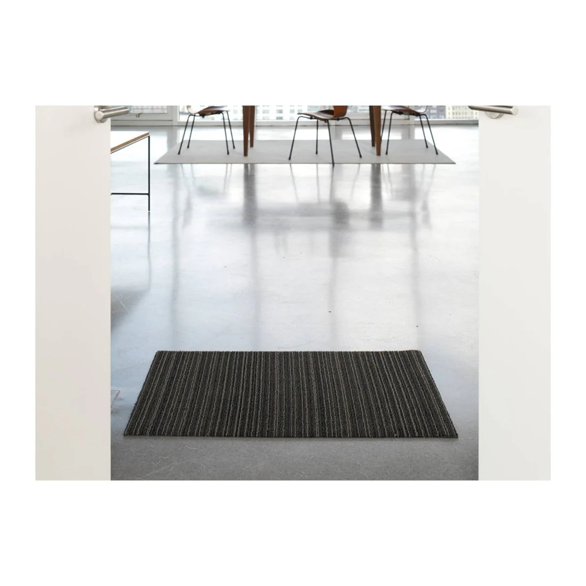 Chilewich Doormat Skinny Stripe Steel 46x71 - Image 4