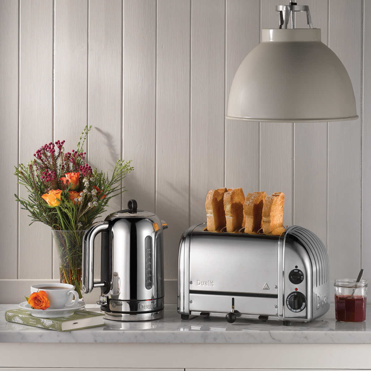 Dualit Classic Kettle Polished 1.7L - Image 2