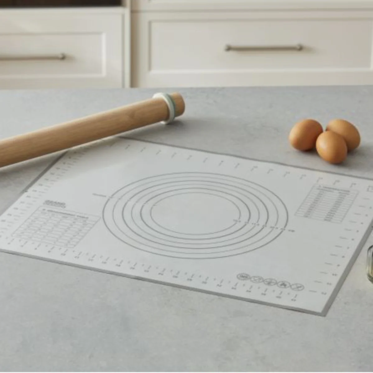 Grand Designs Pastry Mat 50cm - Image 4