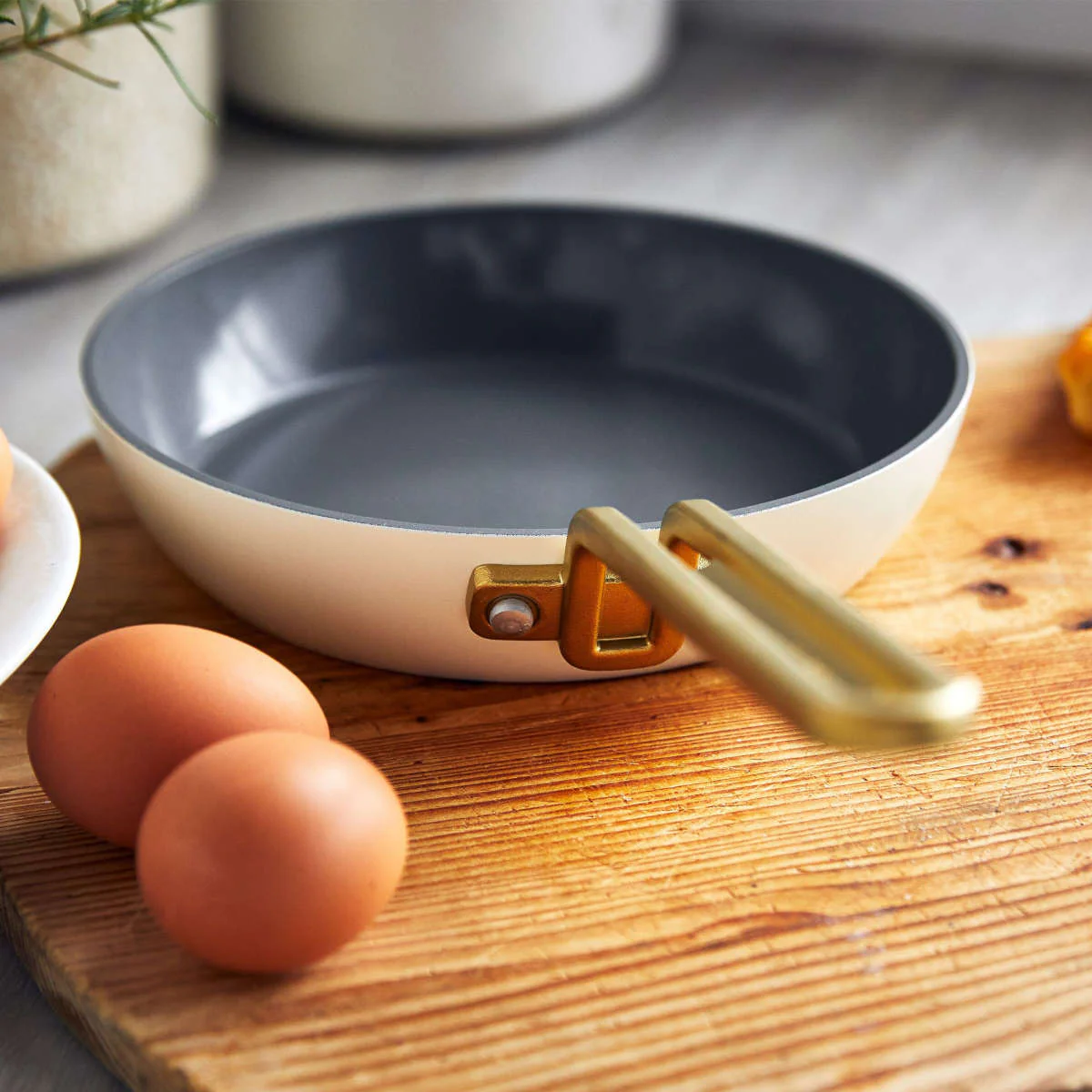 GreenPan™ Stanley Tucci™ Ceramic Nonstick Frypan White 20cm - Image 12