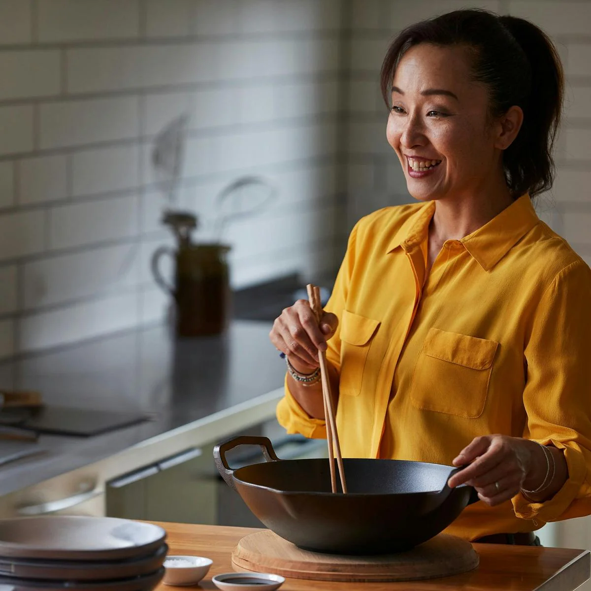 Ironclad Co Takumi Cast Iron Wok Set 31cm - Image 10