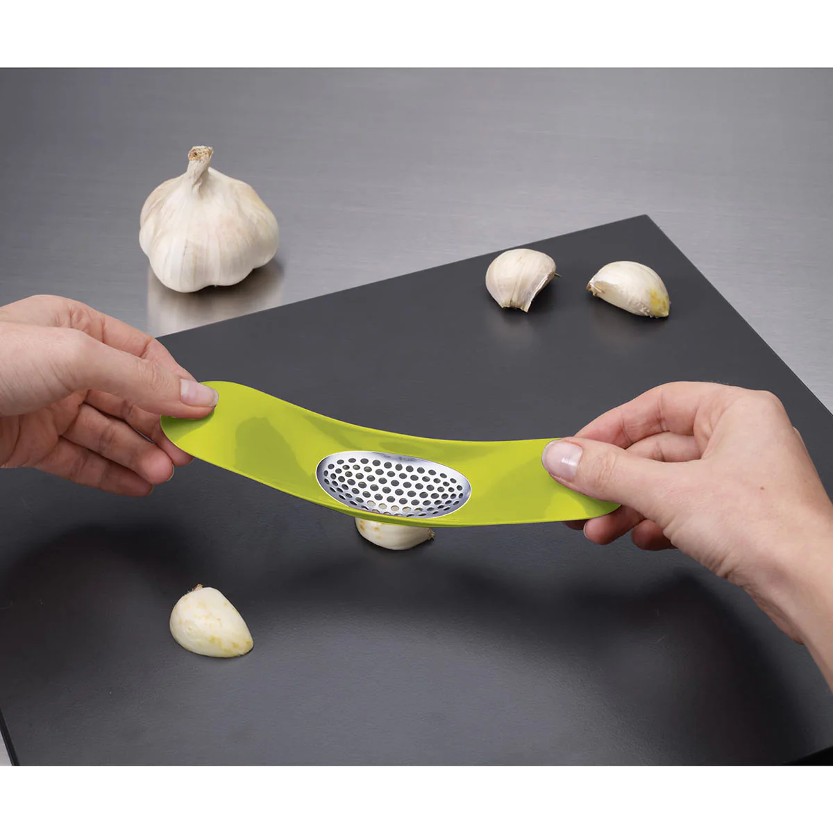 Joseph Joseph Green Rocker Garlic Crusher - Image 2
