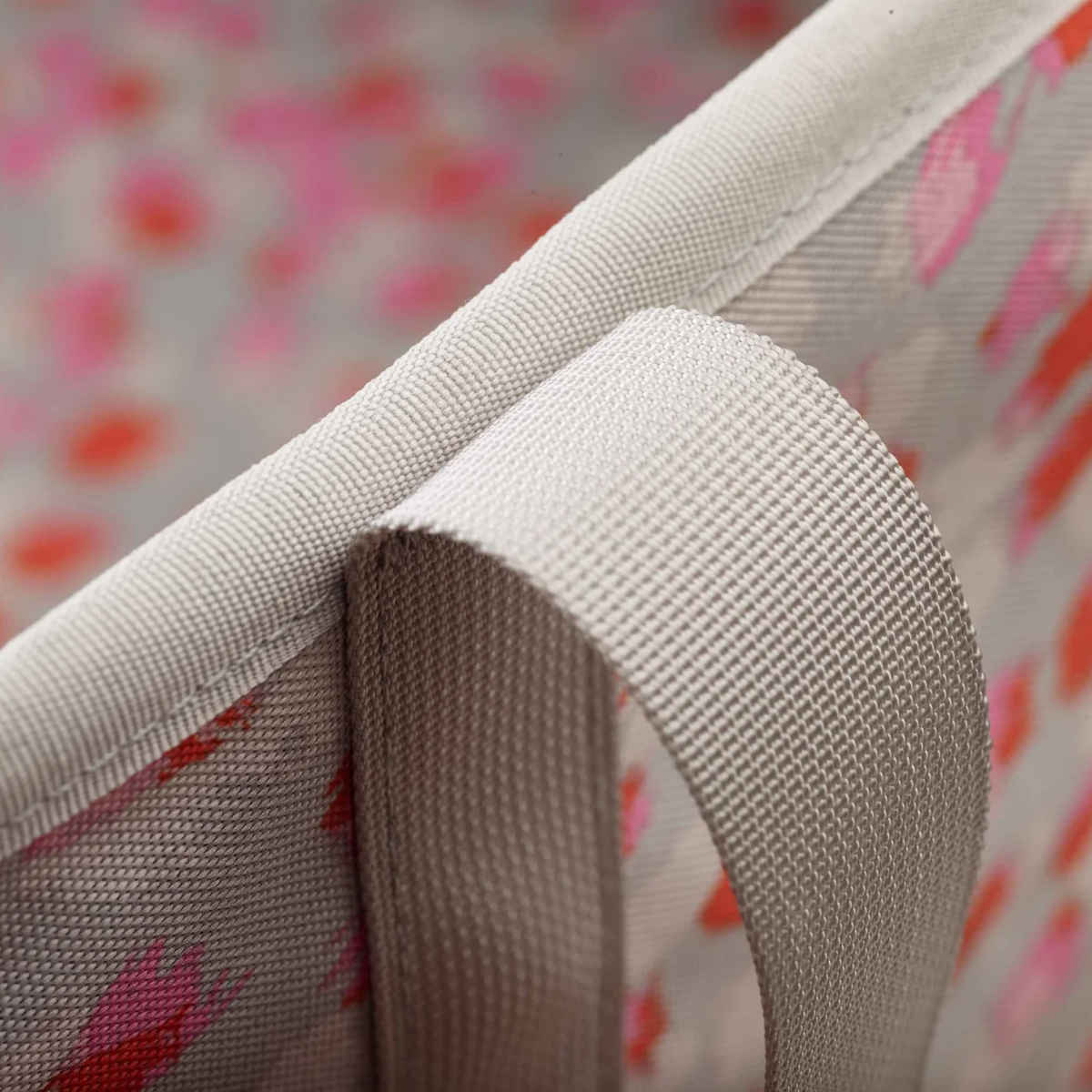 Joseph Joseph Hold-All Laundry Basket Peach Blossom - Image 5