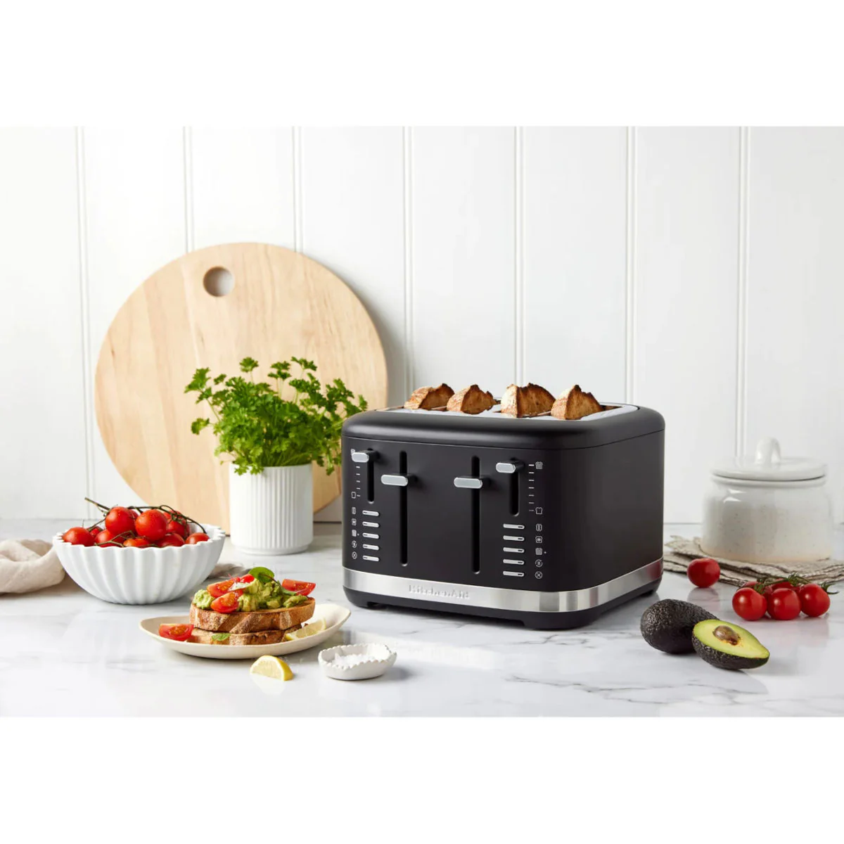 KitchenAid KMT4109 4 Slice Toaster Matte Black - Image 5