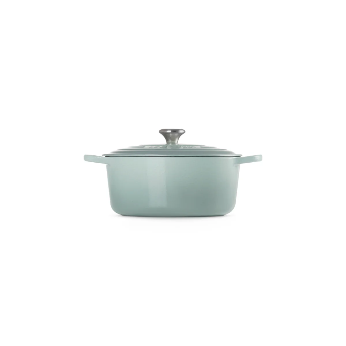Le Creuset Signature Round Casserole Sea Salt 20cm (2.4L) - Image 3