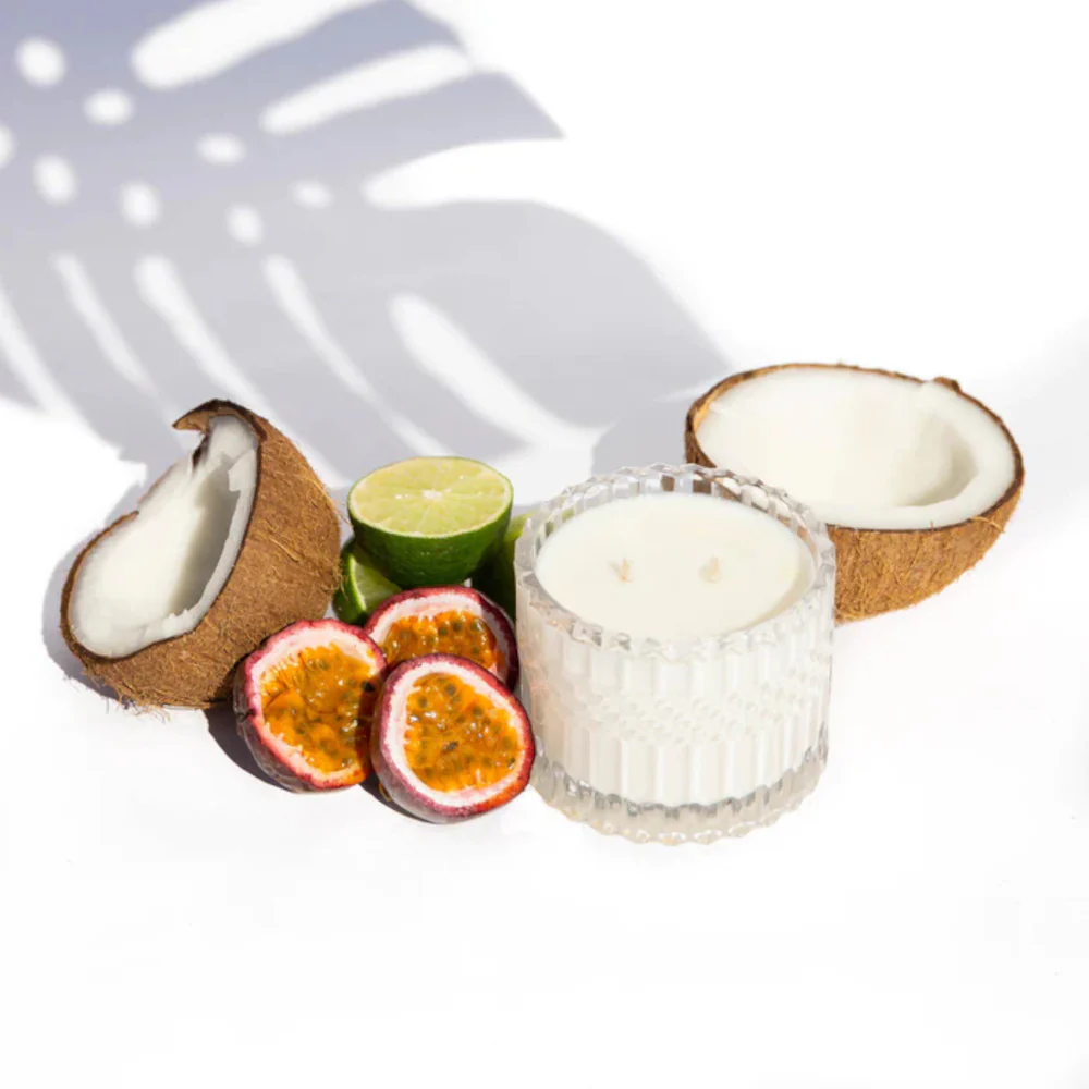 Mrs Darcy Crystal Quartz Candle 350g - Image 2