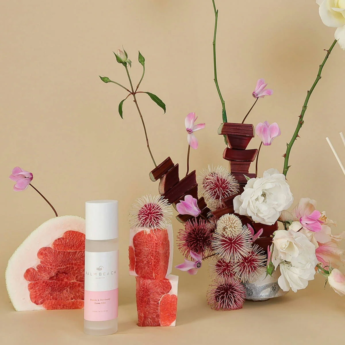 Palm Beach Collection Pomelo & Dewberry Room Mist 100ml - Image 2