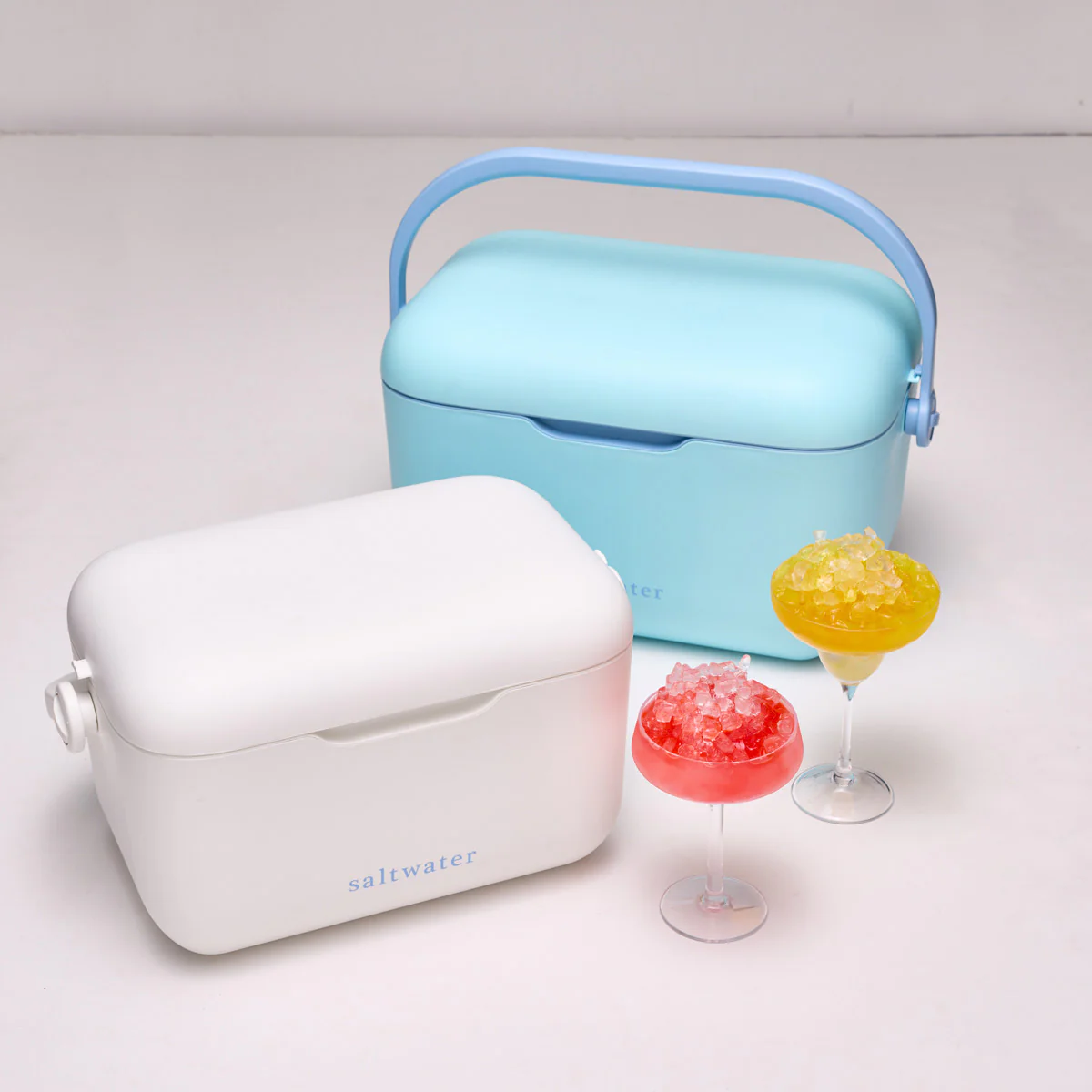 Saltwater Portable Insulated Cooler Box Frost 12L - Image 2