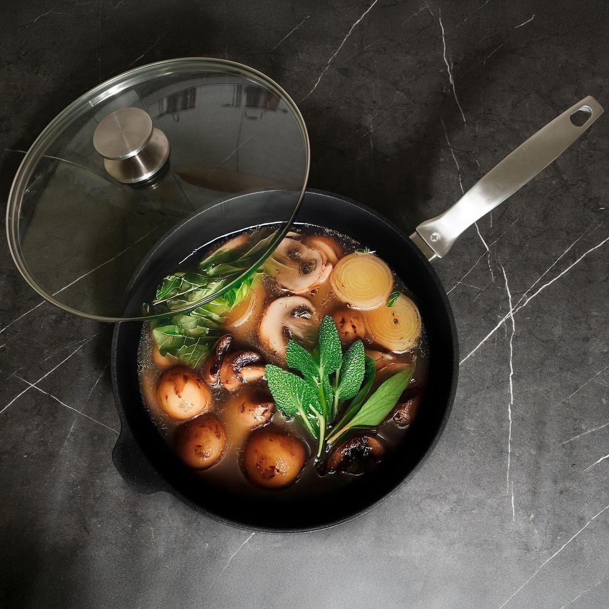 Swiss Diamond CXD Induction Saute Pan with Lid 28cm - Image 7