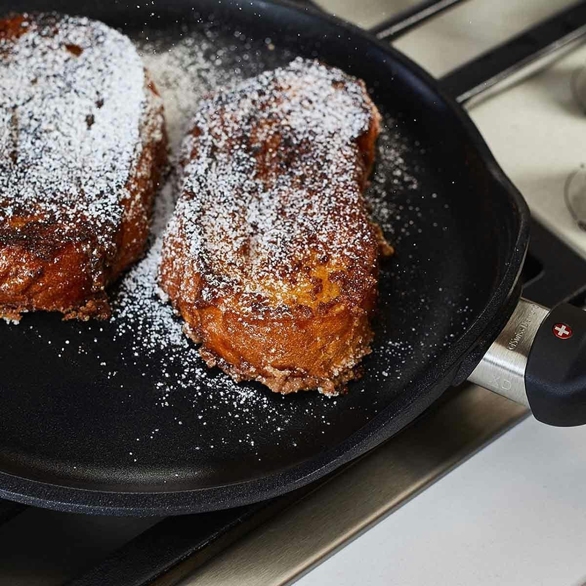 Swiss Diamond XD Induction Crepe Pan 26cm - Image 4