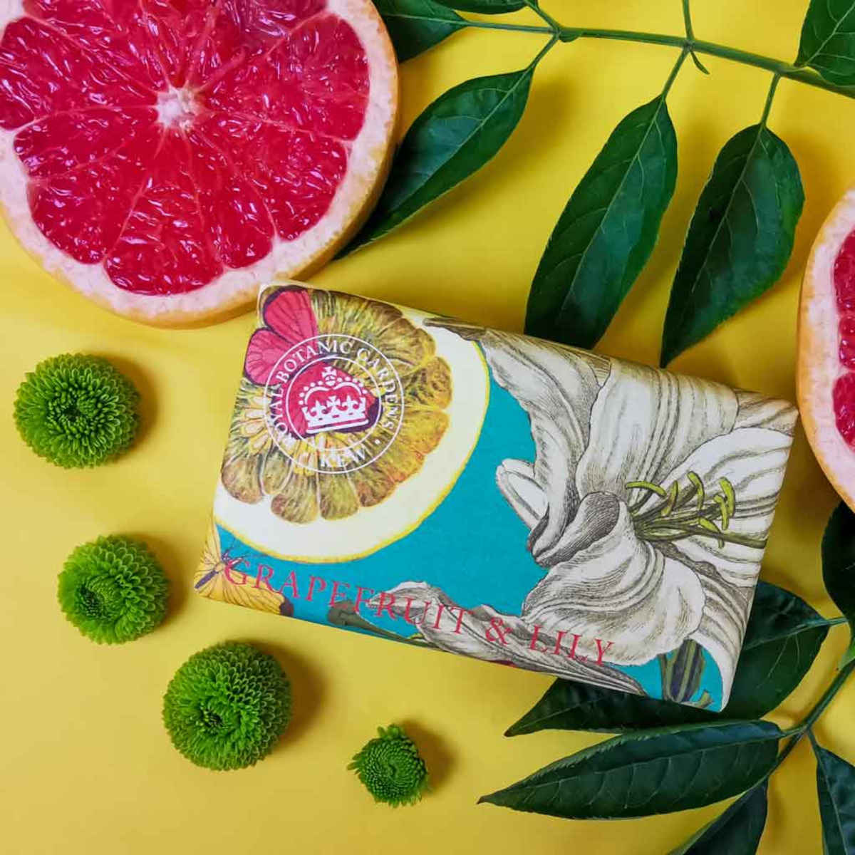 The English Soap Company Kew Grapefruit & Lily Soap 240g - Image 4