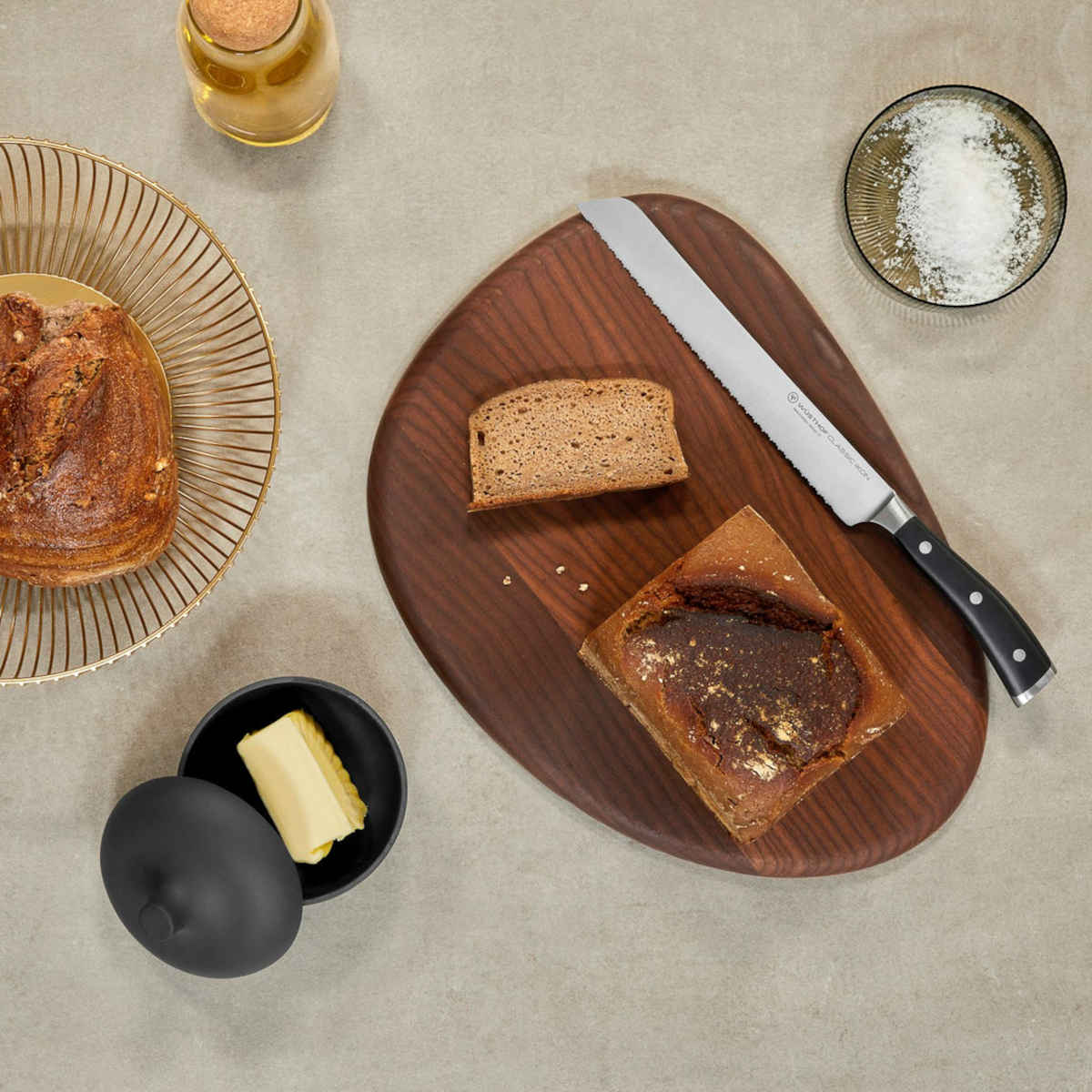 Wusthof Classic Ikon Black Bread Knife Double Serrated 23cm - Image 3