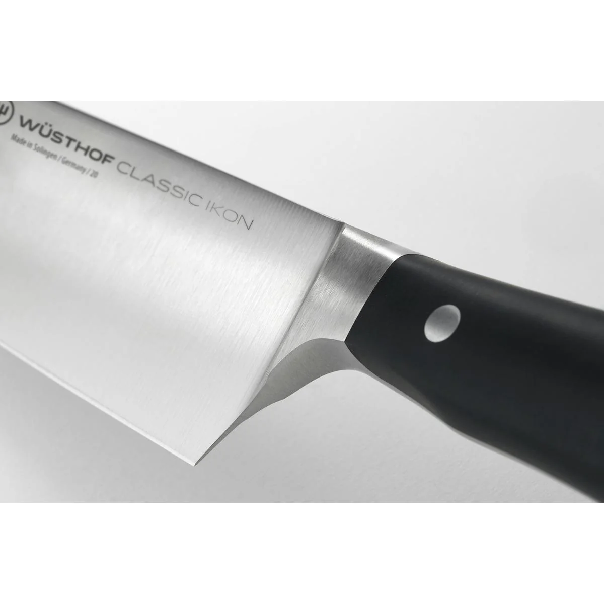 Wusthof Classic Ikon Black Santoku Knife 17cm - Image 3